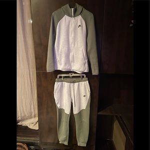 Nike Track Suit